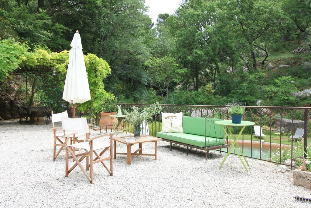 Le Moulin En Provence Bed & Breakfast Saint-Antonin-sur-Bayon Bagian luar foto